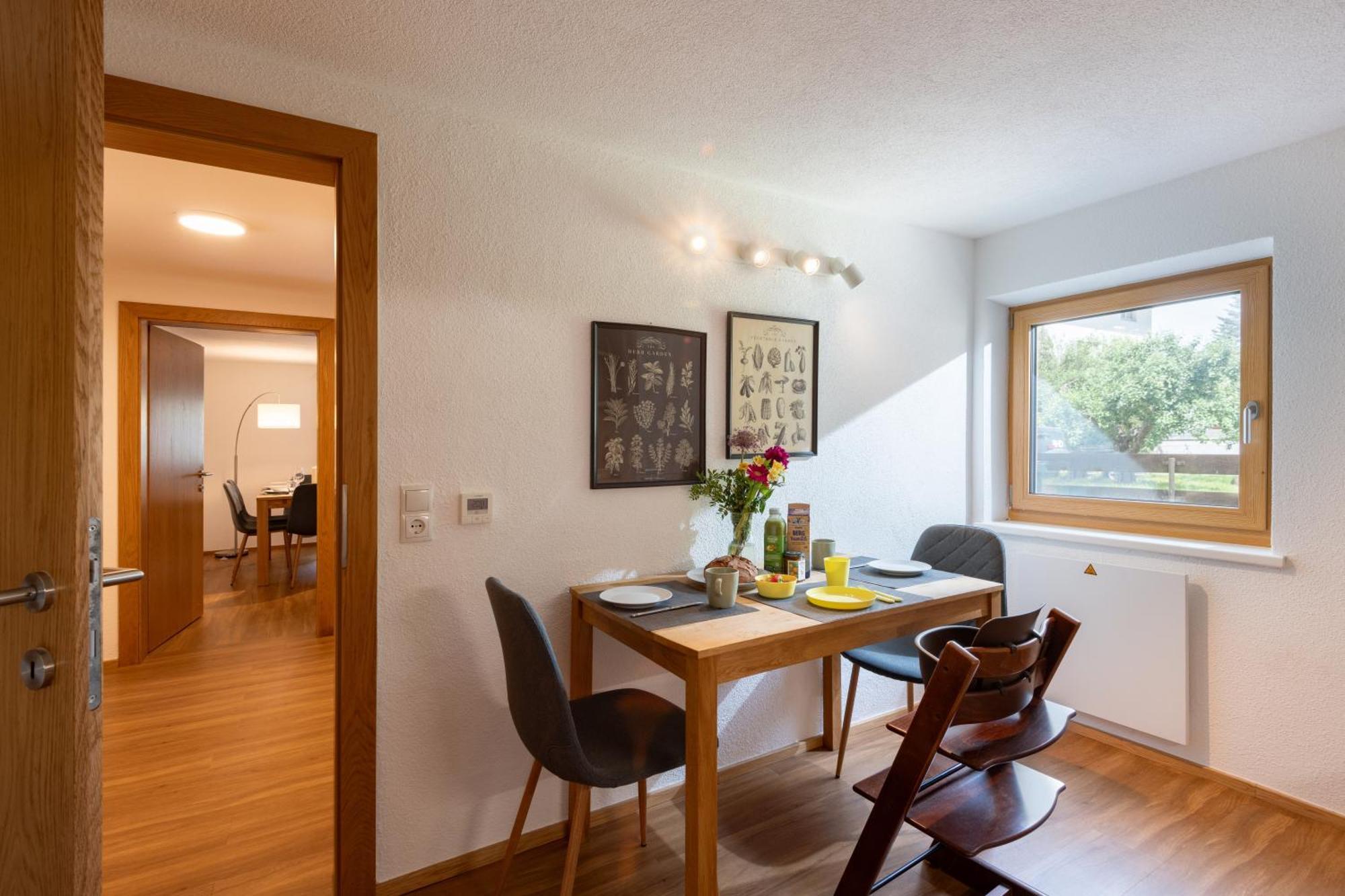 Modernes Apartment - 3 Schlafzimmer - 2 Kostenlose Parkplaetze Fuegen Luaran gambar